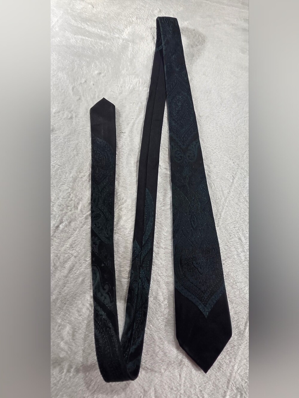 Vintage Metcalf Black & Green Paisley Jacquard Acetate Pointed Tie - 0125